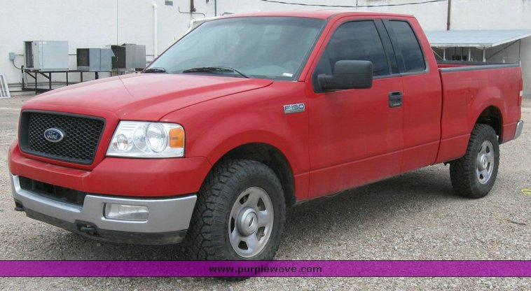 image for item 6817 2004 Ford F150 pickup truck