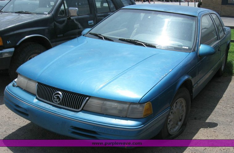 image for item 6836 1993 Mercury Cougar XR7