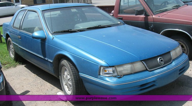 image for item 6836 1993 Mercury Cougar XR7