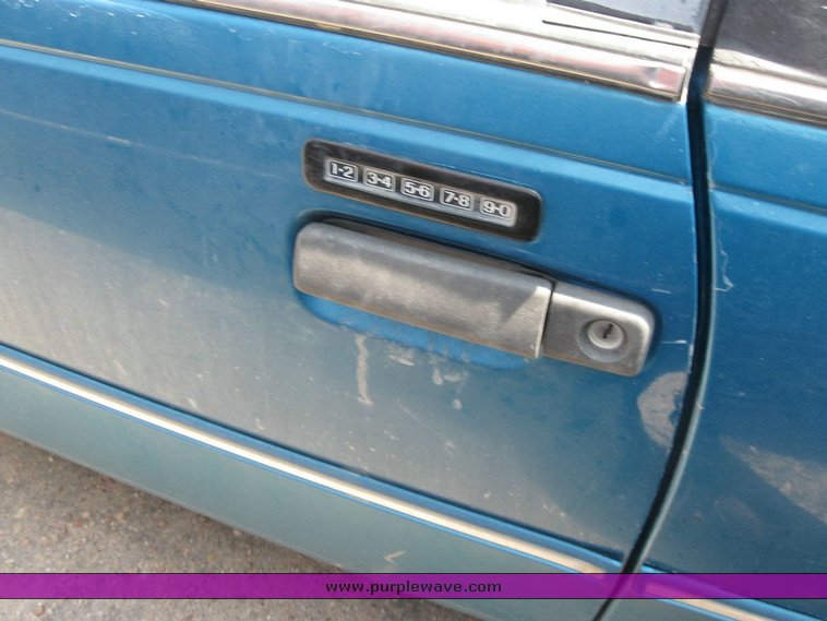 image for item 6836 1993 Mercury Cougar XR7