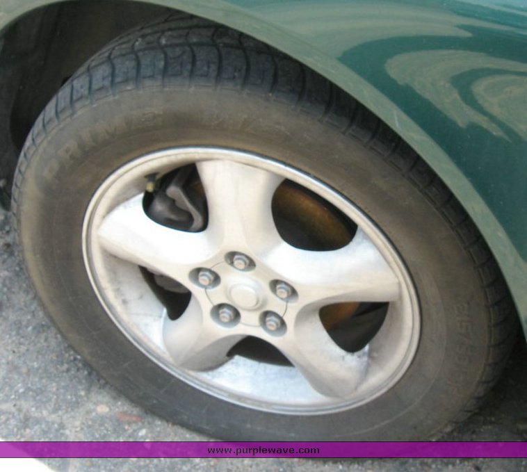 image for item 6838 2000 Ford Taurus SES