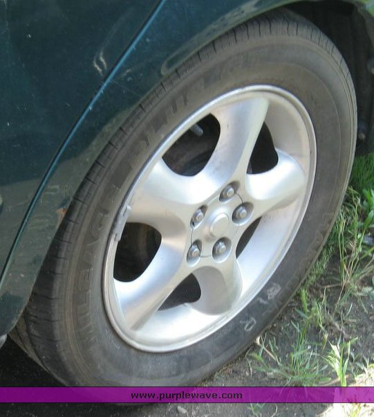 image for item 6838 2000 Ford Taurus SES