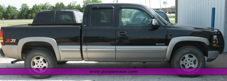 image for item 6840 2000 Chevrolet K1500 Silverado pickup truck