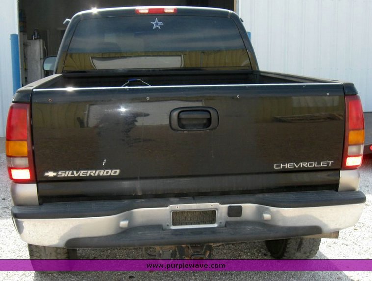 image for item 6840 2000 Chevrolet K1500 Silverado pickup truck