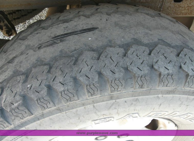 image for item 6840 2000 Chevrolet K1500 Silverado pickup truck