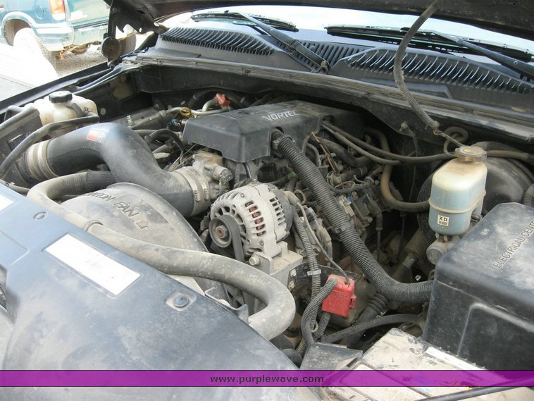 image for item 6840 2000 Chevrolet K1500 Silverado pickup truck