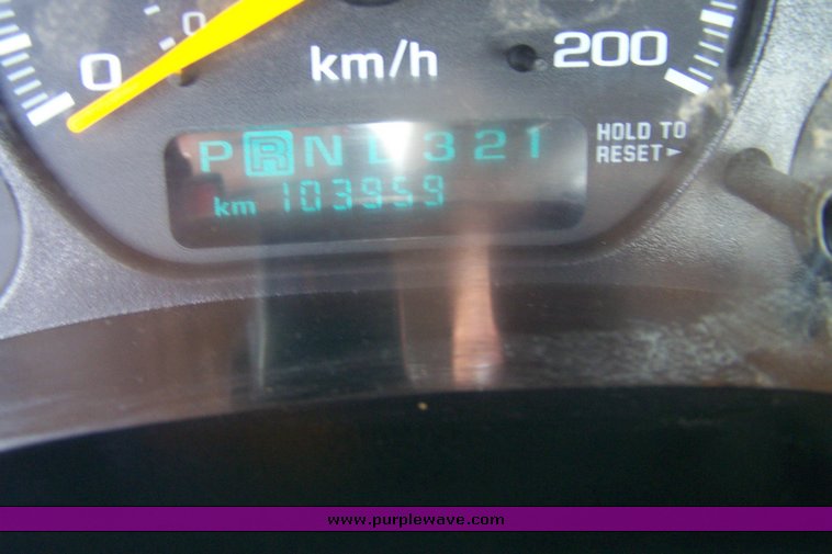 image for item 8516 2000 Chevrolet 2500 pickup truck