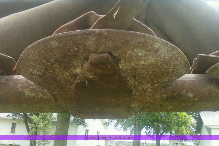 image for item 1007 Lely Optimo 320 disc mower