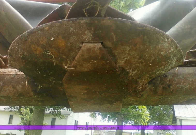 image for item 1007 Lely Optimo 320 disc mower