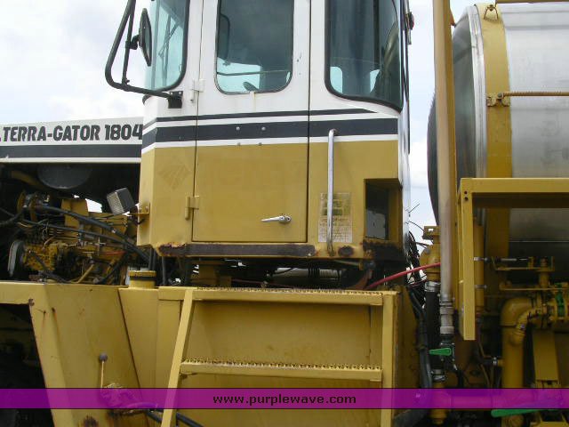 image for item 1009 1992 Ag-Chem 1804