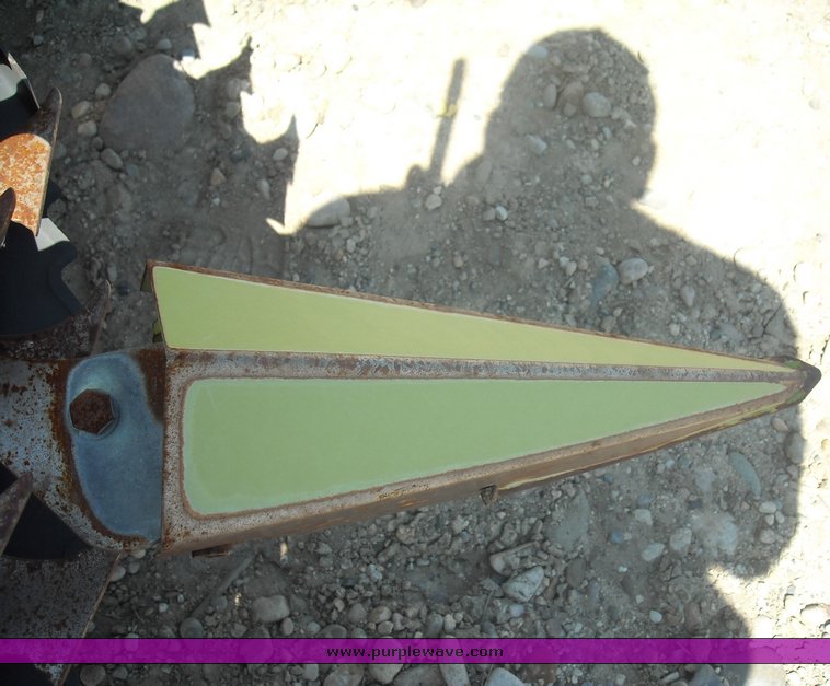 image for item 1010 Class RU600 corn head