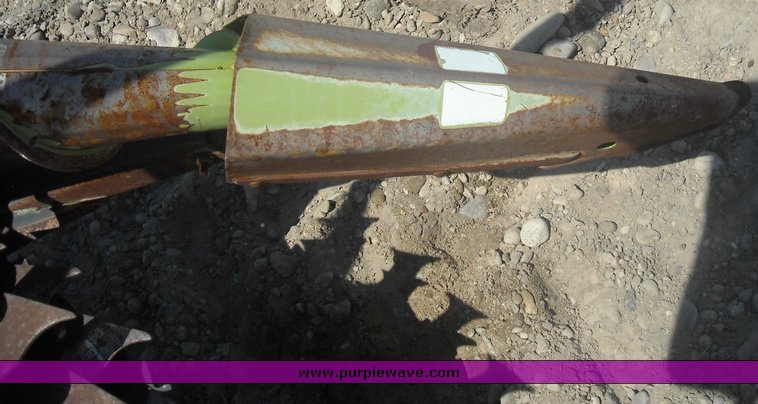 image for item 1010 Class RU600 corn head