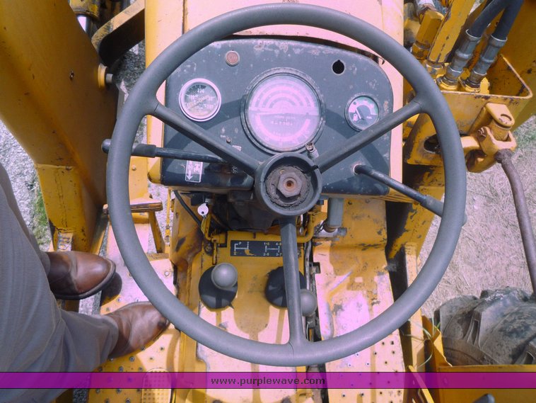 image for item 1801 1981 John Deere 302A tractor with loader