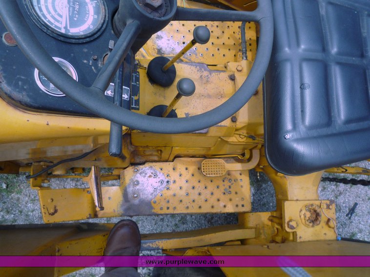 image for item 1801 1981 John Deere 302A tractor with loader