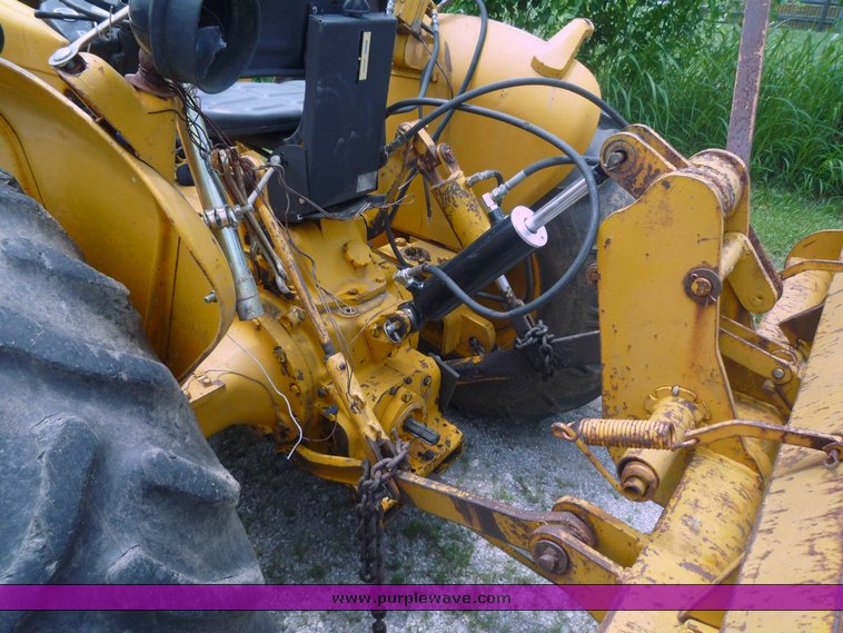 image for item 1801 1981 John Deere 302A tractor with loader