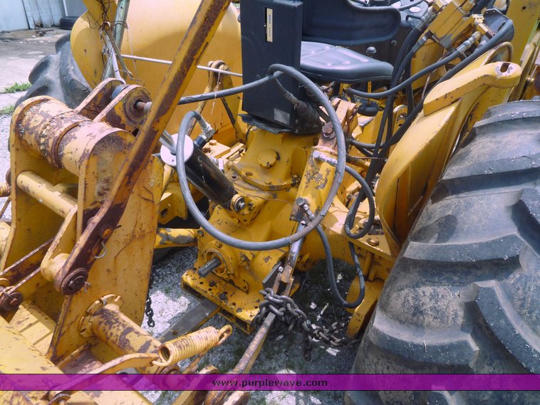 image for item 1801 1981 John Deere 302A tractor with loader