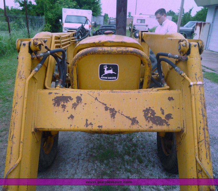 image for item 1801 1981 John Deere 302A tractor with loader