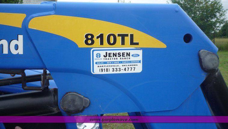 image for item 1802 2007 New Holland TL90A tractor