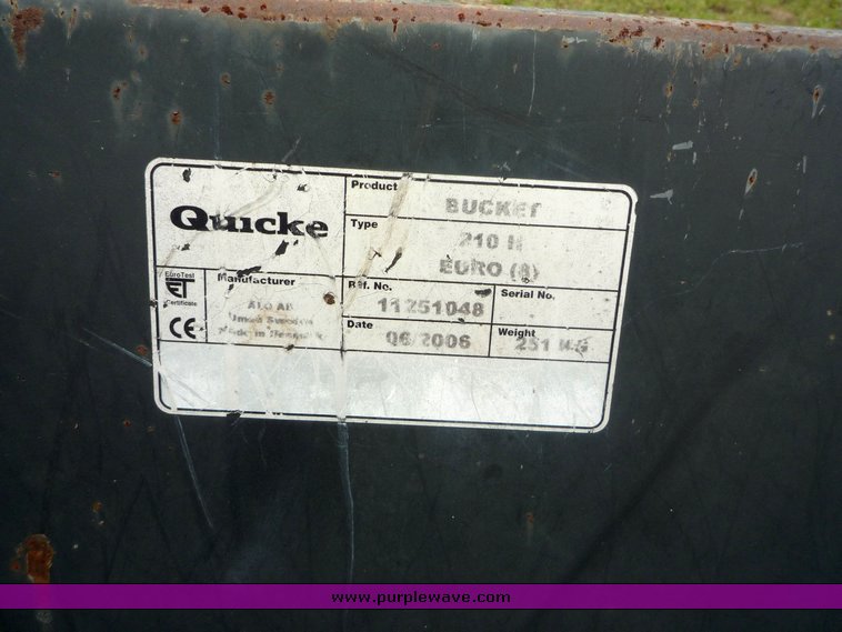 image for item 1802 2007 New Holland TL90A tractor