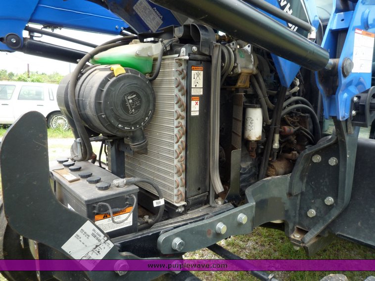 image for item 1802 2007 New Holland TL90A tractor