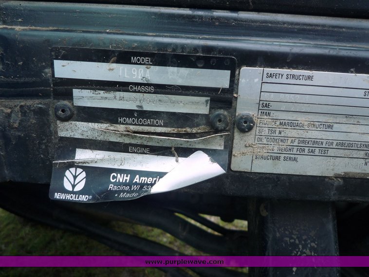 image for item 1802 2007 New Holland TL90A tractor