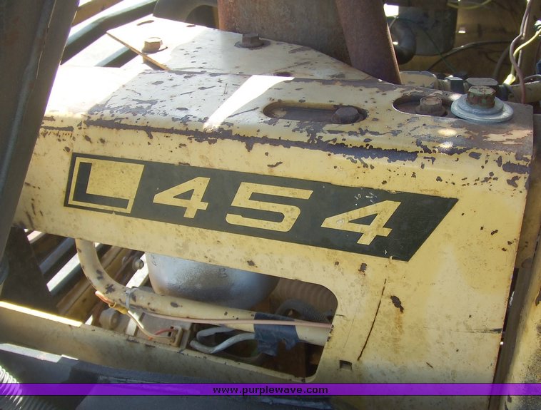 image for item 2072 1986 New Holland L454 skid steer