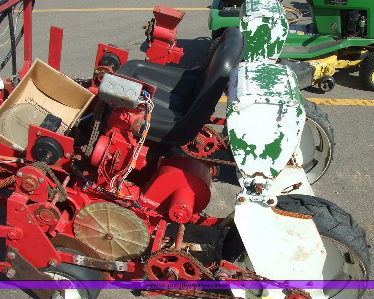 image for item 2073 John Deere two row planter