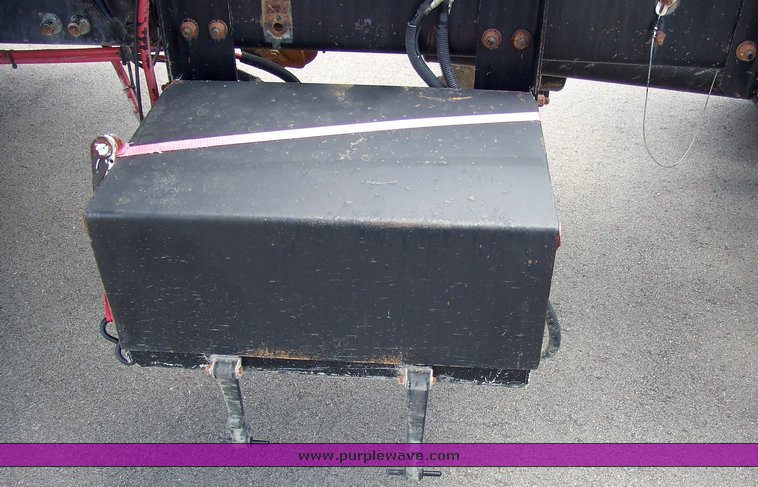 image for item 2107 1995 Freightliner Conventional FLD112 semi truck