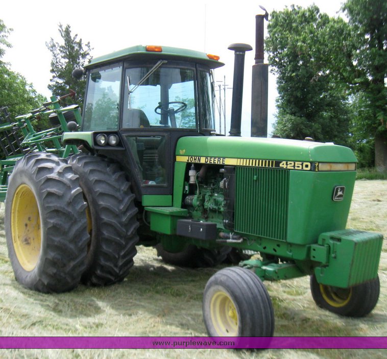 image for item 2354 1987 John Deere 4250 tractor