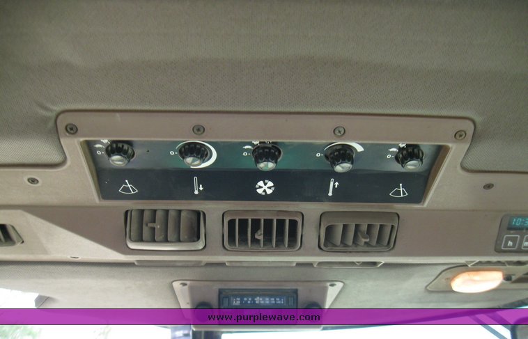 image for item 2354 1987 John Deere 4250 tractor