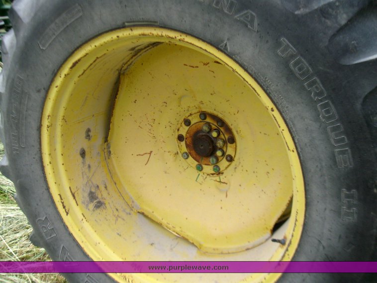 image for item 2354 1987 John Deere 4250 tractor