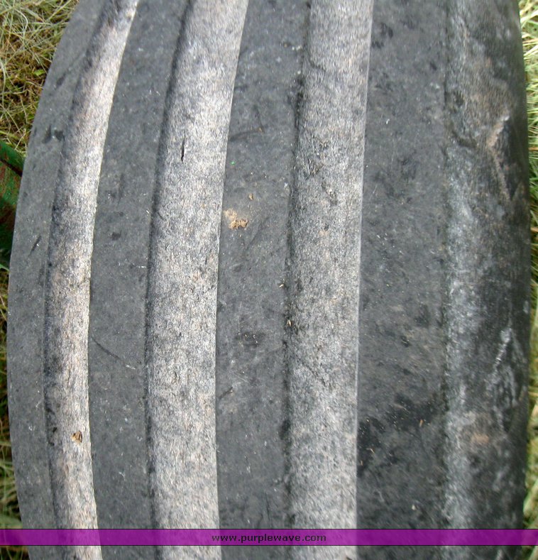 image for item 2354 1987 John Deere 4250 tractor