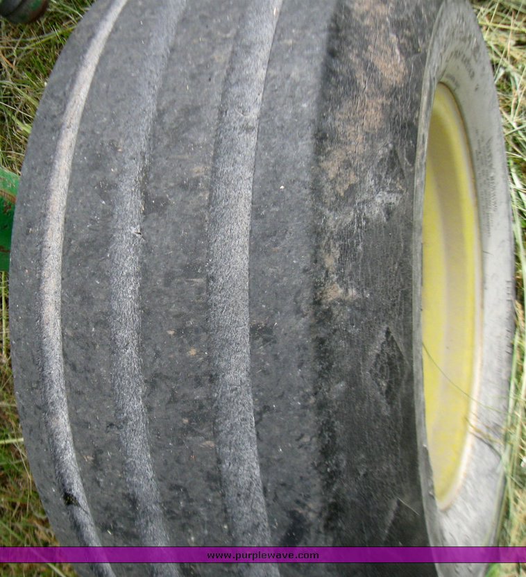 image for item 2354 1987 John Deere 4250 tractor