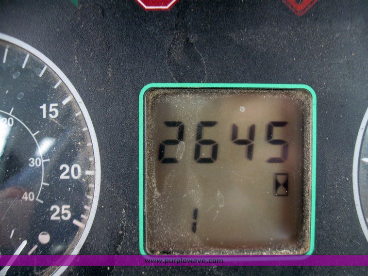 image for item 2355 1996 John Deere 7400 tractor with loader