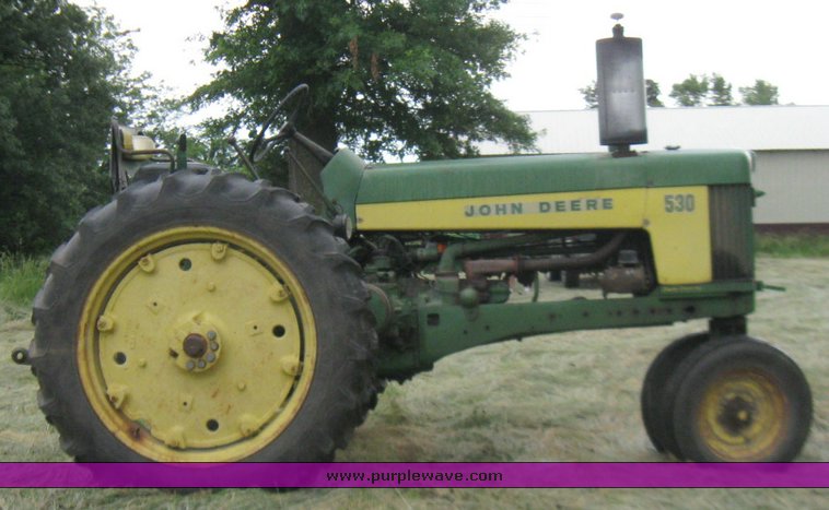 image for item 2358 1959 John Deere 530 tractor