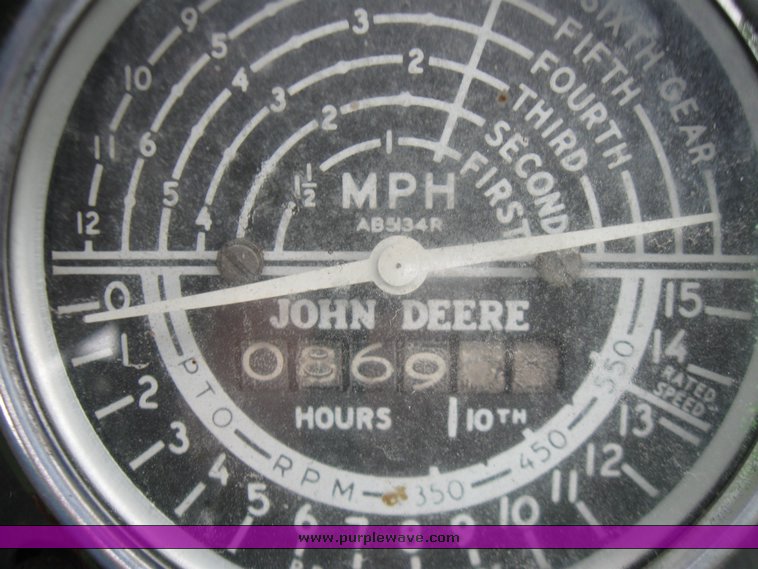 image for item 2358 1959 John Deere 530 tractor