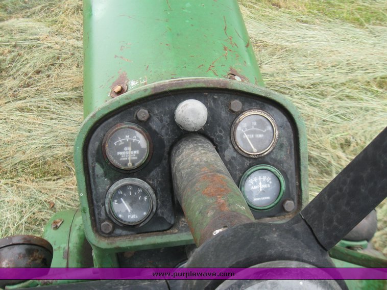 image for item 2358 1959 John Deere 530 tractor