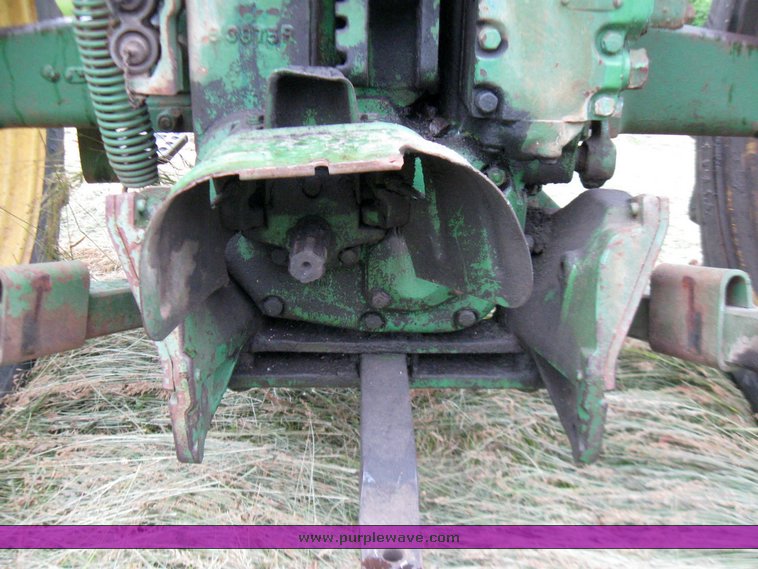 image for item 2358 1959 John Deere 530 tractor