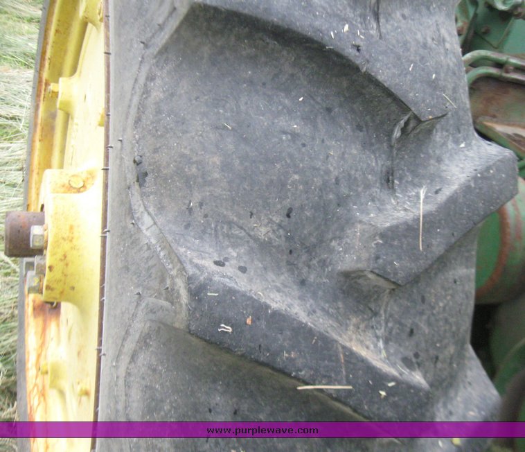 image for item 2358 1959 John Deere 530 tractor