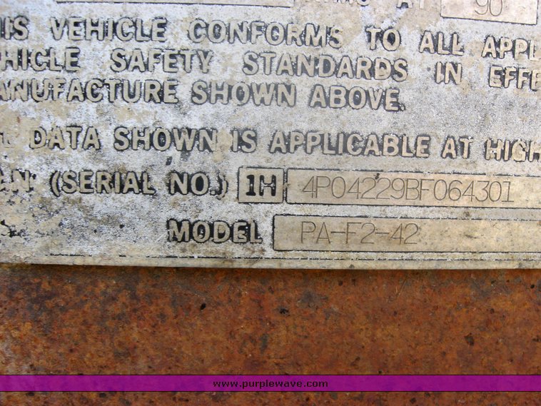 image for item 2421 1981 Fruehauf 42' flat bed semi trailer