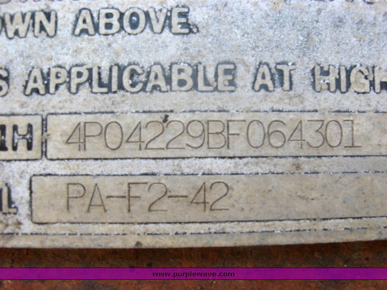 image for item 2421 1981 Fruehauf 42' flat bed semi trailer