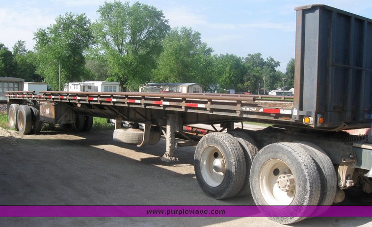 image for item 2423 45' flat bed semi trailer