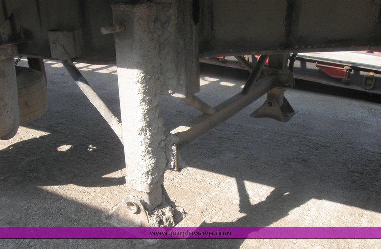 image for item 2423 45' flat bed semi trailer