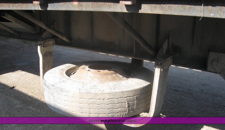 image for item 2423 45' flat bed semi trailer