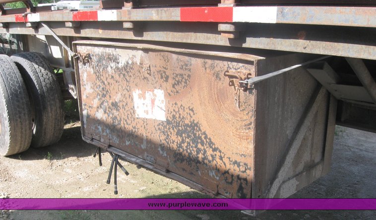 image for item 2423 45' flat bed semi trailer