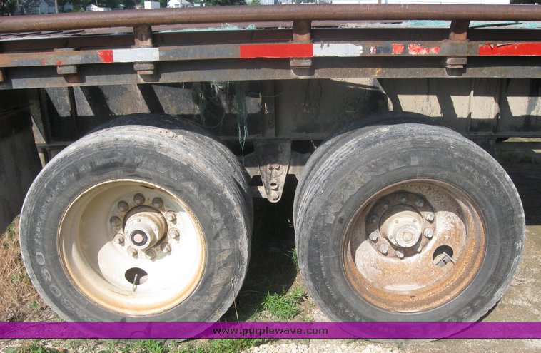image for item 2423 45' flat bed semi trailer