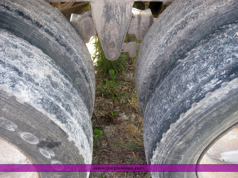 image for item 2423 45' flat bed semi trailer