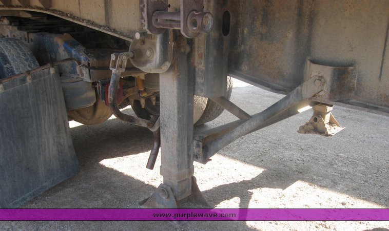 image for item 2423 45' flat bed semi trailer