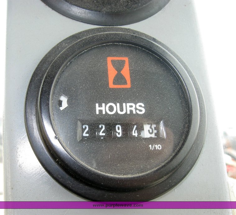 image for item 2465 Hagie 254 hi-boy sprayer