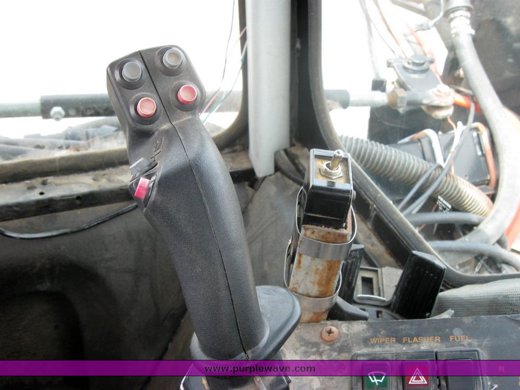 image for item 2465 Hagie 254 hi-boy sprayer